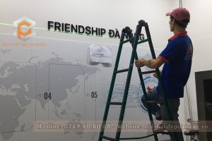 thi công nội thất gỗ công nghiệp showroom văn phòng tại hải châu đà nẵng